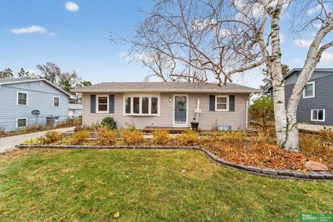 Photo of 2417 S 123 Street, Omaha, NE 68144 (MLS # 22533318)