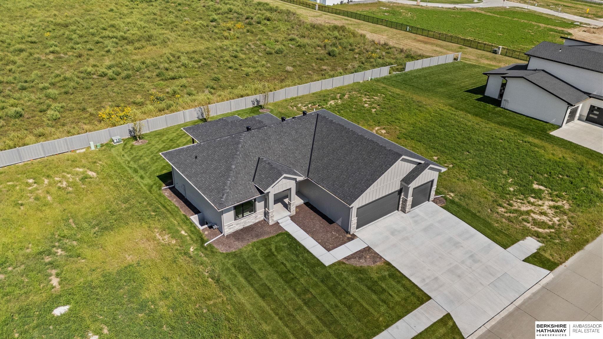 Elkhorn, Nebraska 68022, United States, 5 Bedrooms Bedrooms, ,3 BathroomsBathrooms,Residential,Active,207505