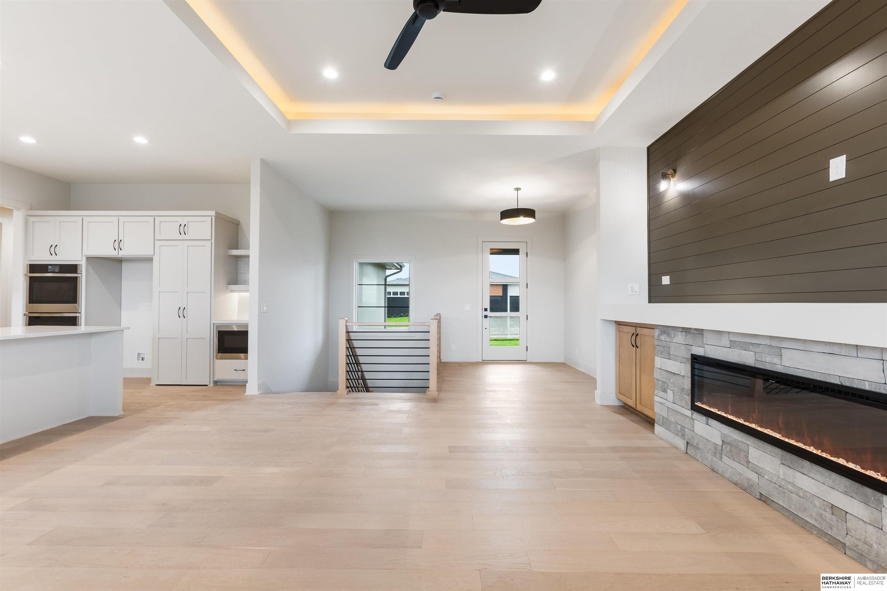 Elkhorn, Nebraska 68022, United States, 5 Bedrooms Bedrooms, ,3 BathroomsBathrooms,Residential,Active,207505