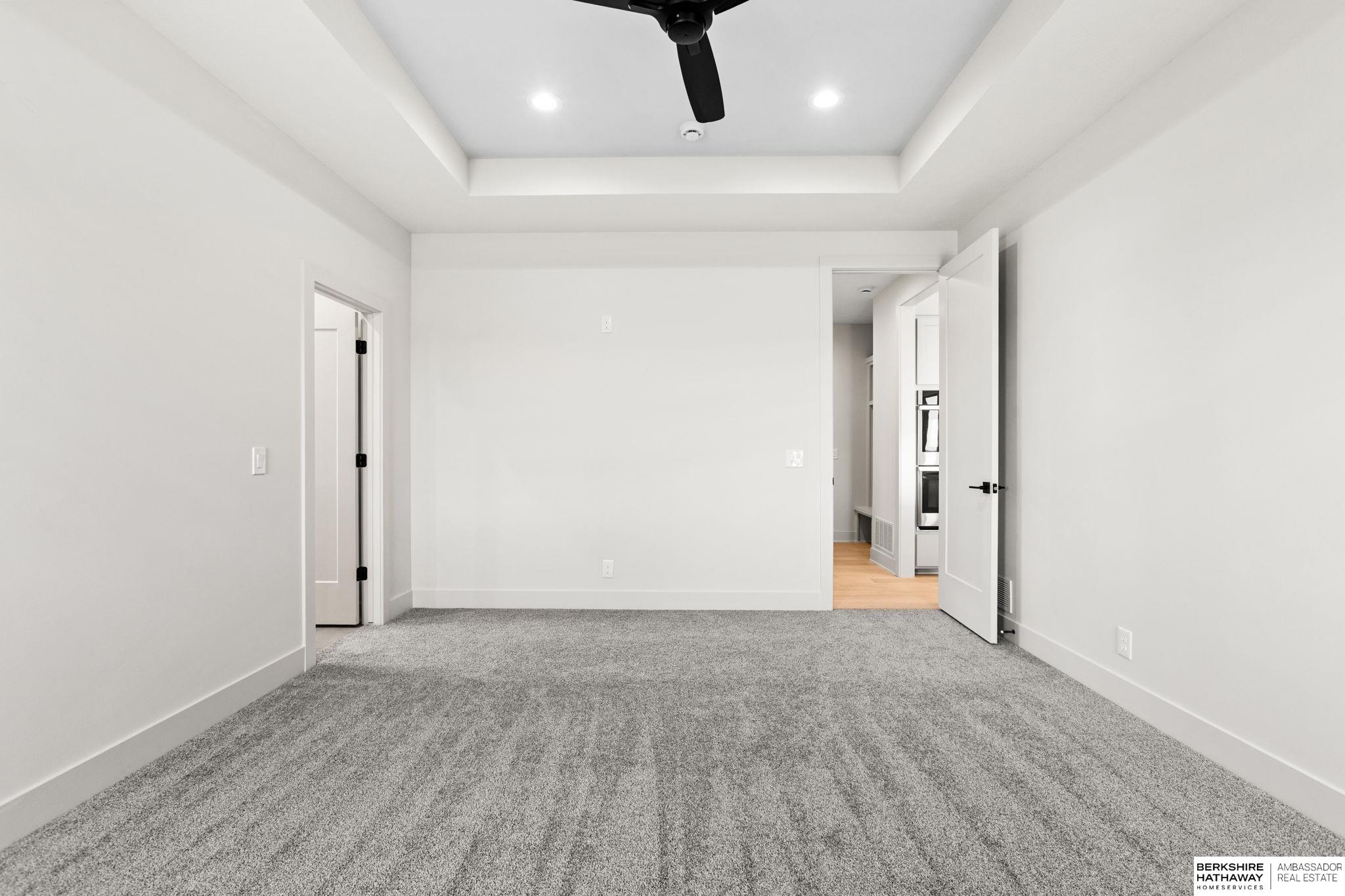 Elkhorn, Nebraska 68022, United States, 5 Bedrooms Bedrooms, ,3 BathroomsBathrooms,Residential,Active,207505