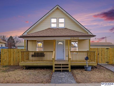 Photo of 2806 Mormon Street, Omaha, NE 68112 (MLS # 22604829)