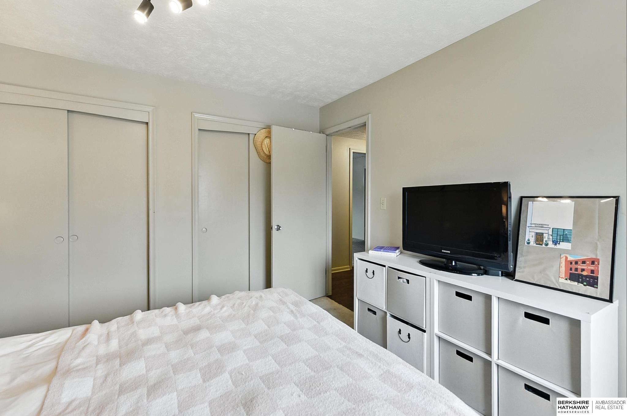 Omaha, Nebraska 68105, United States, 2 Bedrooms Bedrooms, ,1 BathroomBathrooms,Residential,Active,164670