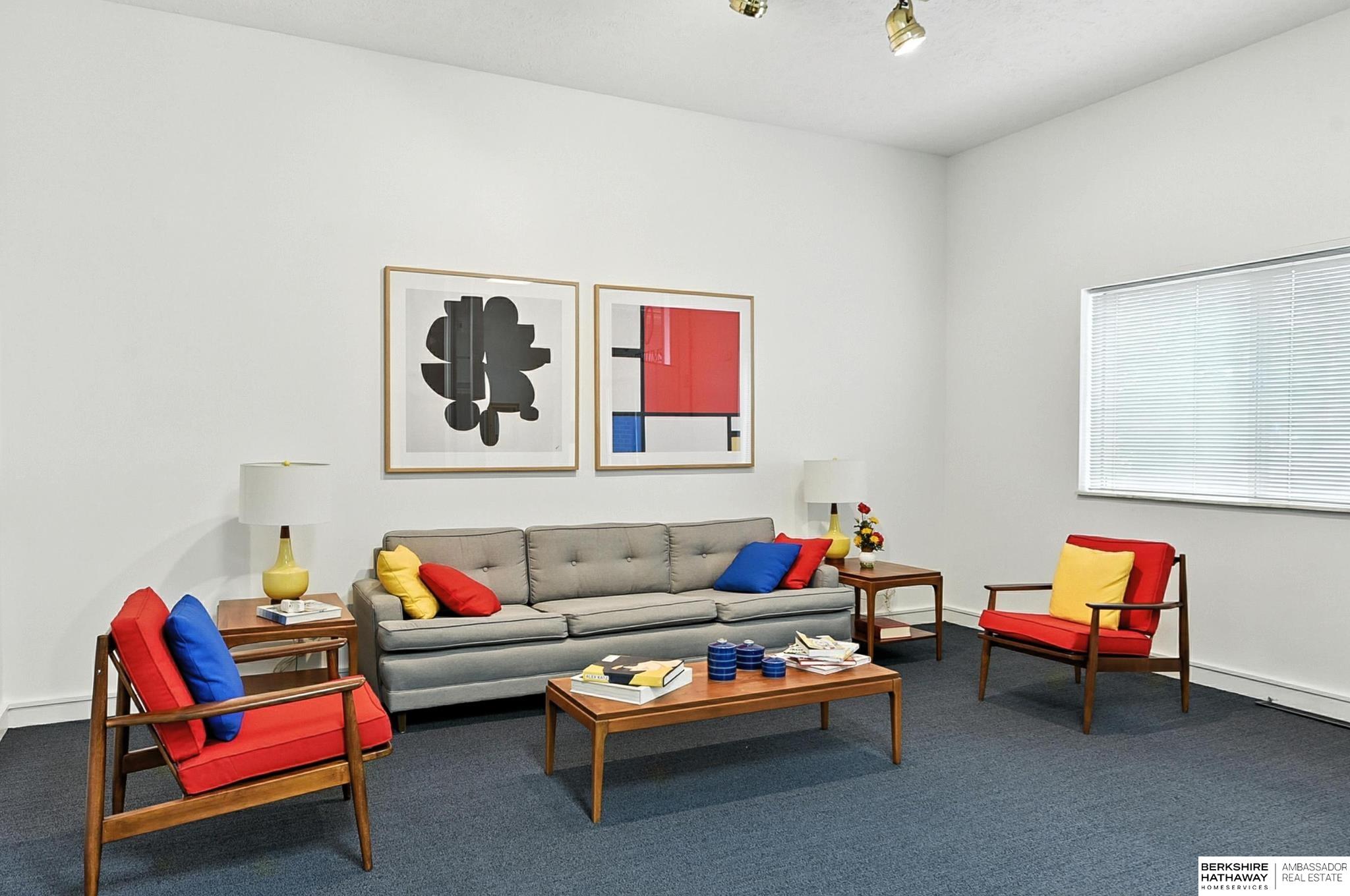 Omaha, Nebraska 68105, United States, 2 Bedrooms Bedrooms, ,1 BathroomBathrooms,Residential,Active,164670