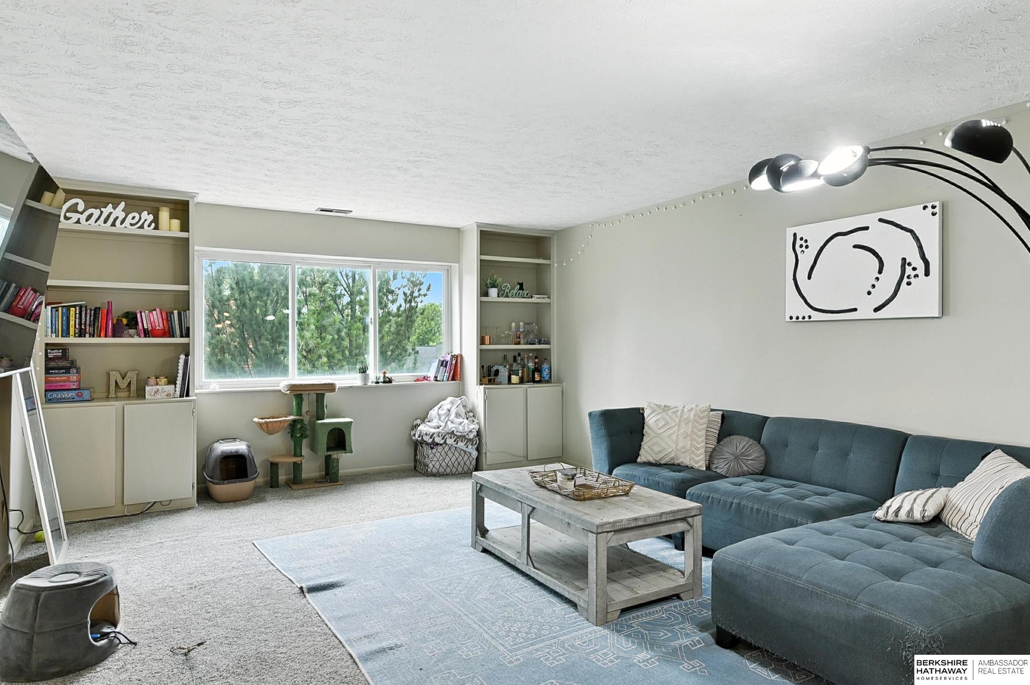 Omaha, Nebraska 68105, United States, 2 Bedrooms Bedrooms, ,1 BathroomBathrooms,Residential,Active,164670