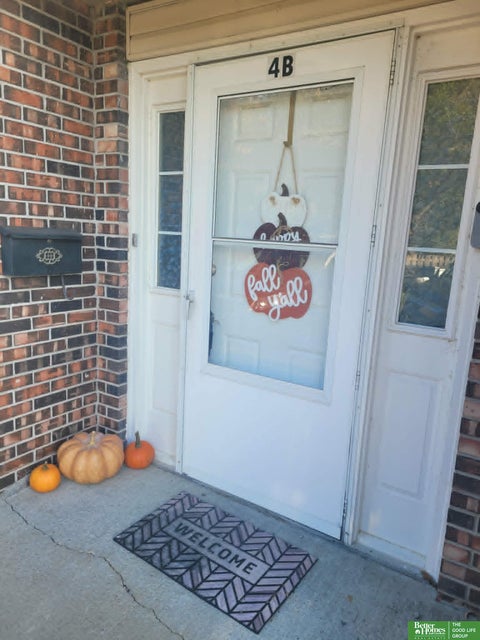 Photo of 1120 Delmar Street #4B, Papillion, NE 68046 (MLS # 22626312)