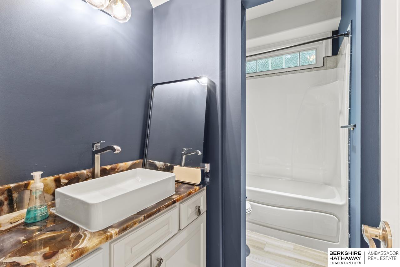 Elkhorn, Nebraska 68022, United States, 3 Bedrooms Bedrooms, ,3 BathroomsBathrooms,Residential,Active,141955