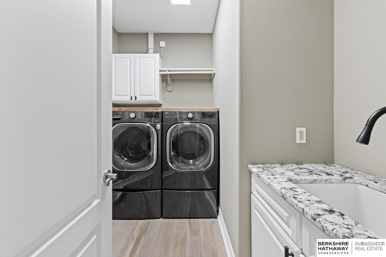 Elkhorn, Nebraska 68022, United States, 3 Bedrooms Bedrooms, ,3 BathroomsBathrooms,Residential,Active,141955