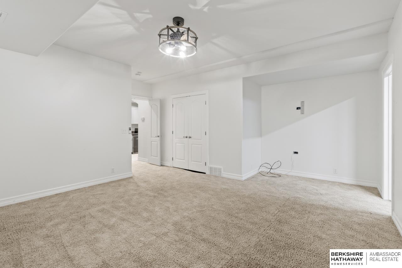 Elkhorn, Nebraska 68022, United States, 3 Bedrooms Bedrooms, ,3 BathroomsBathrooms,Residential,Active,141955