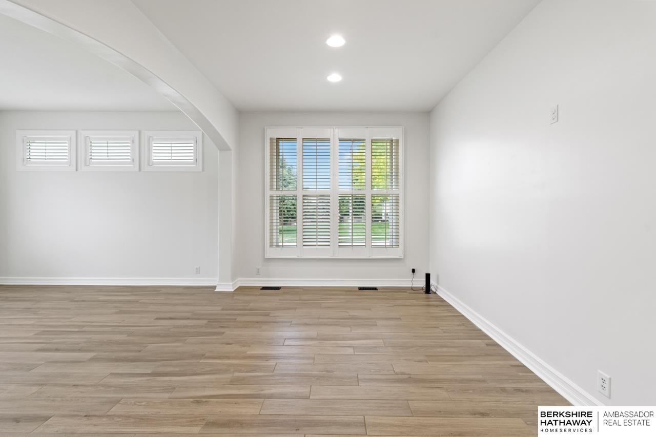 Elkhorn, Nebraska 68022, United States, 3 Bedrooms Bedrooms, ,3 BathroomsBathrooms,Residential,Active,141955