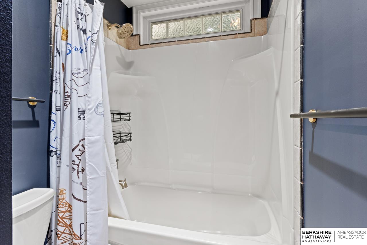 Elkhorn, Nebraska 68022, United States, 3 Bedrooms Bedrooms, ,3 BathroomsBathrooms,Residential,Active,141955