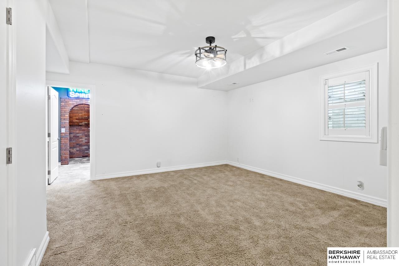 Elkhorn, Nebraska 68022, United States, 3 Bedrooms Bedrooms, ,3 BathroomsBathrooms,Residential,Active,141955