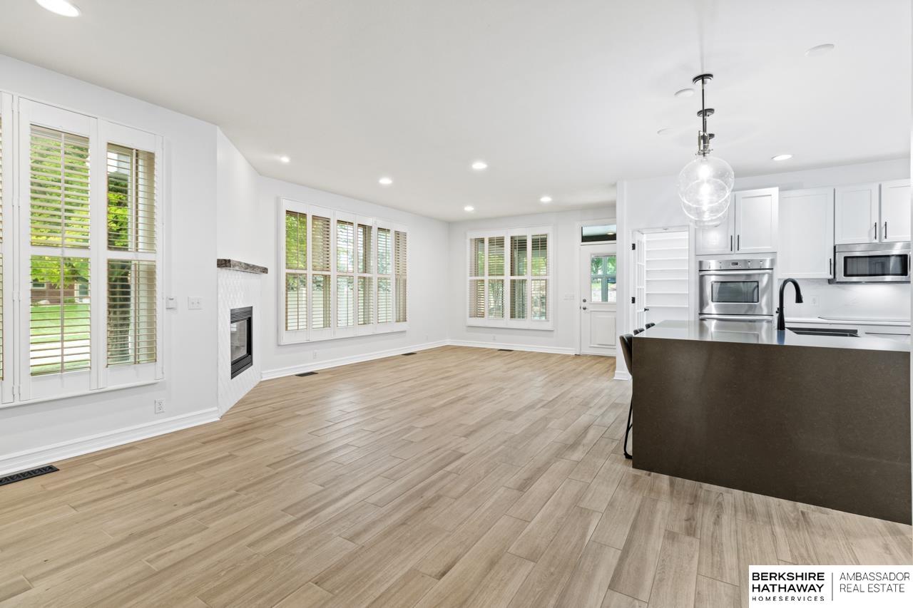 Elkhorn, Nebraska 68022, United States, 3 Bedrooms Bedrooms, ,3 BathroomsBathrooms,Residential,Active,141955