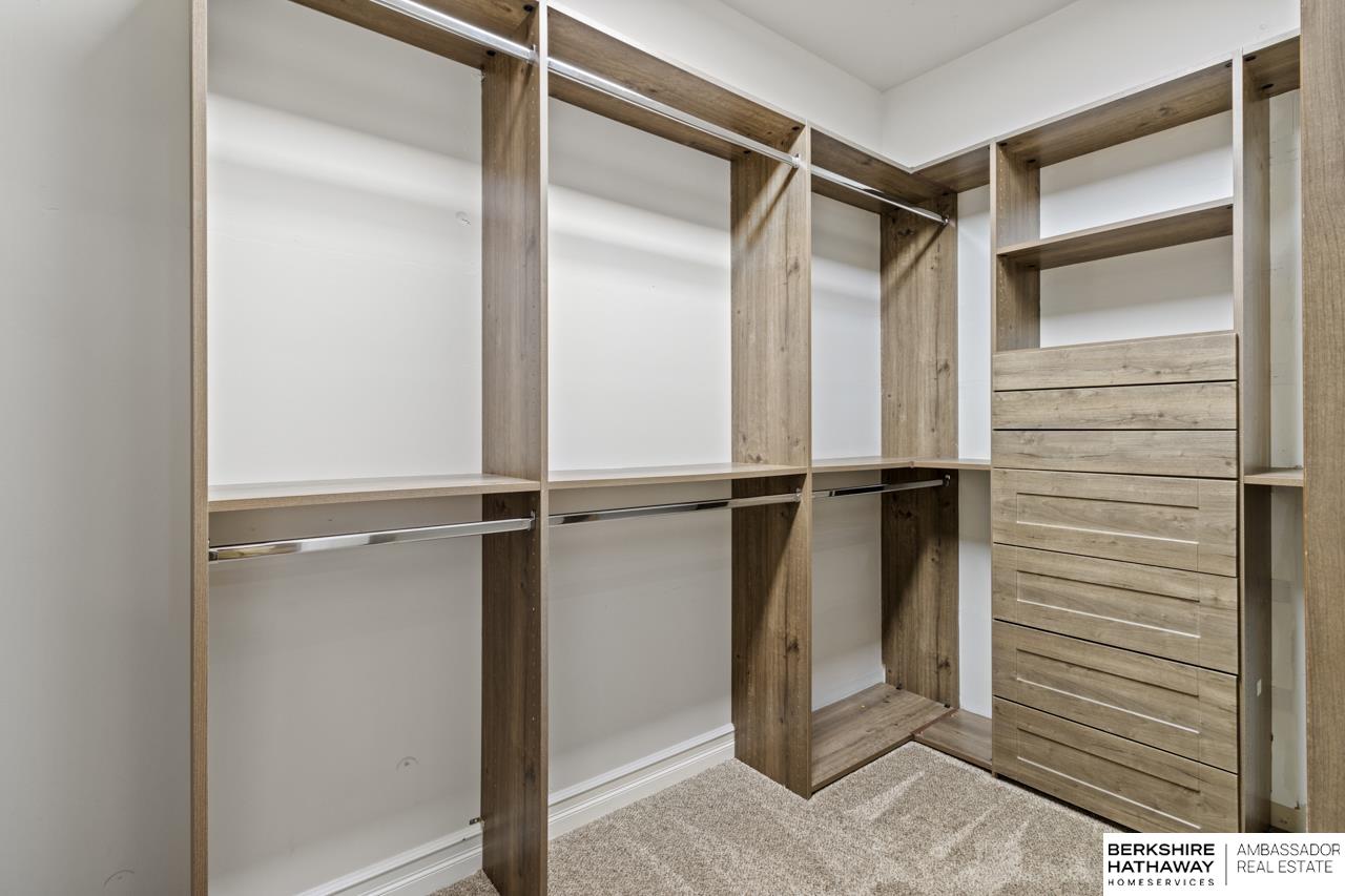 Elkhorn, Nebraska 68022, United States, 3 Bedrooms Bedrooms, ,3 BathroomsBathrooms,Residential,Active,141955