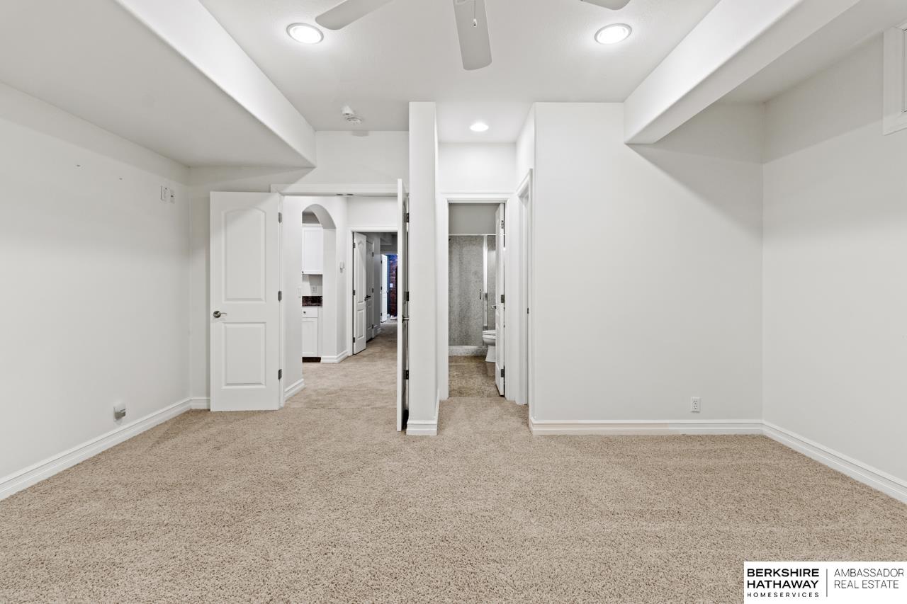 Elkhorn, Nebraska 68022, United States, 3 Bedrooms Bedrooms, ,3 BathroomsBathrooms,Residential,Active,141955