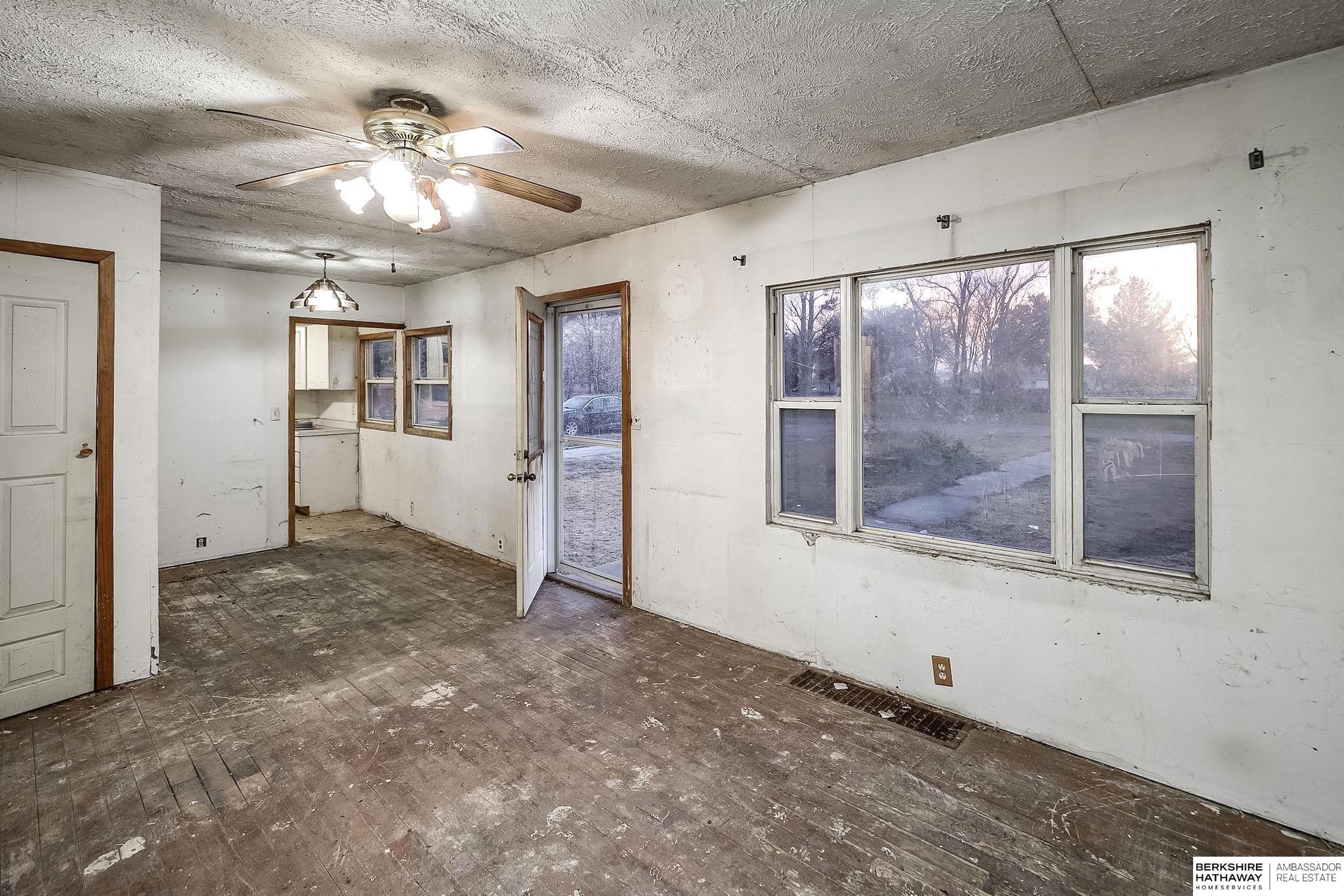 Mead, Nebraska 68041, United States, 2 Bedrooms Bedrooms, ,1 BathroomBathrooms,Residential,Pending,246708