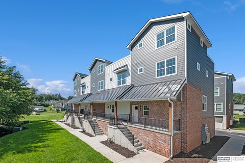 Photo of 1919 Dahlman Rows Plaza, Omaha, NE 68108 (MLS # 22513626)