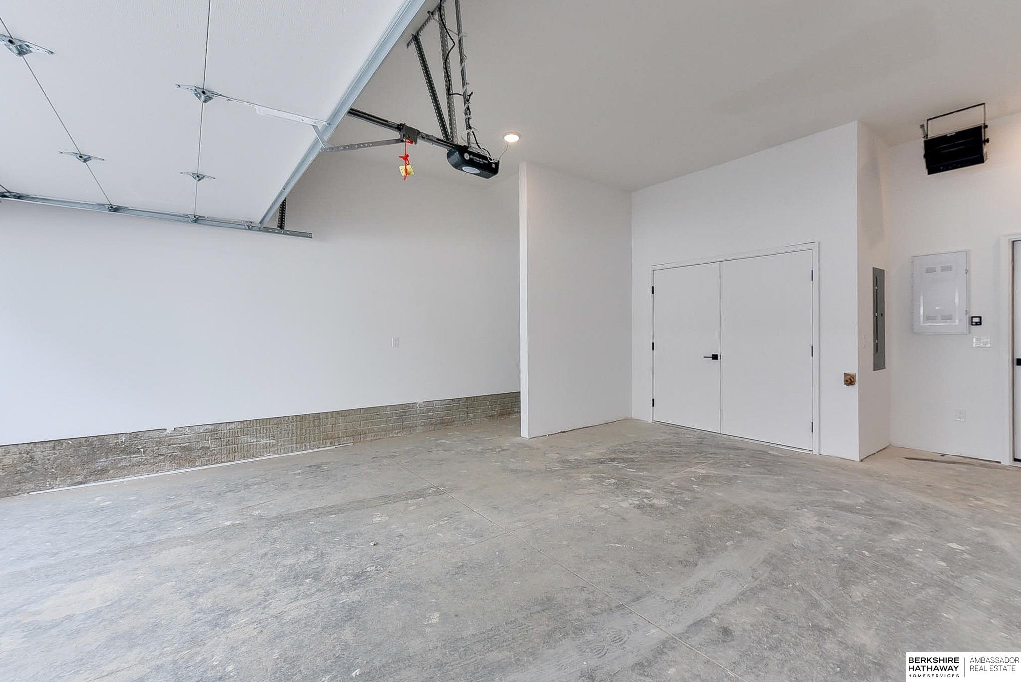 Omaha, Nebraska 68108, United States, 3 Bedrooms Bedrooms, ,3 BathroomsBathrooms,Residential,Active,135161