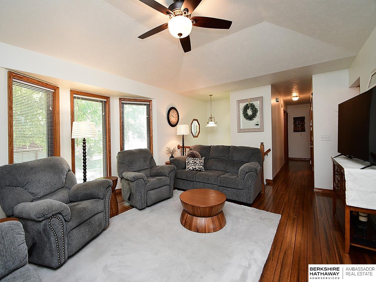 Omaha, Nebraska 68137, United States, 3 Bedrooms Bedrooms, ,2 BathroomsBathrooms,Residential,Active,191600