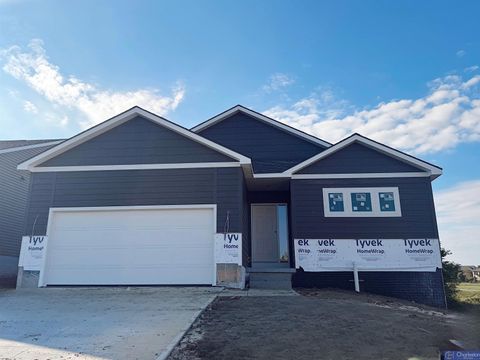 Photo of 4409 Lookingglass Drive, Bellevue, NE 68123 (MLS # 22527027)