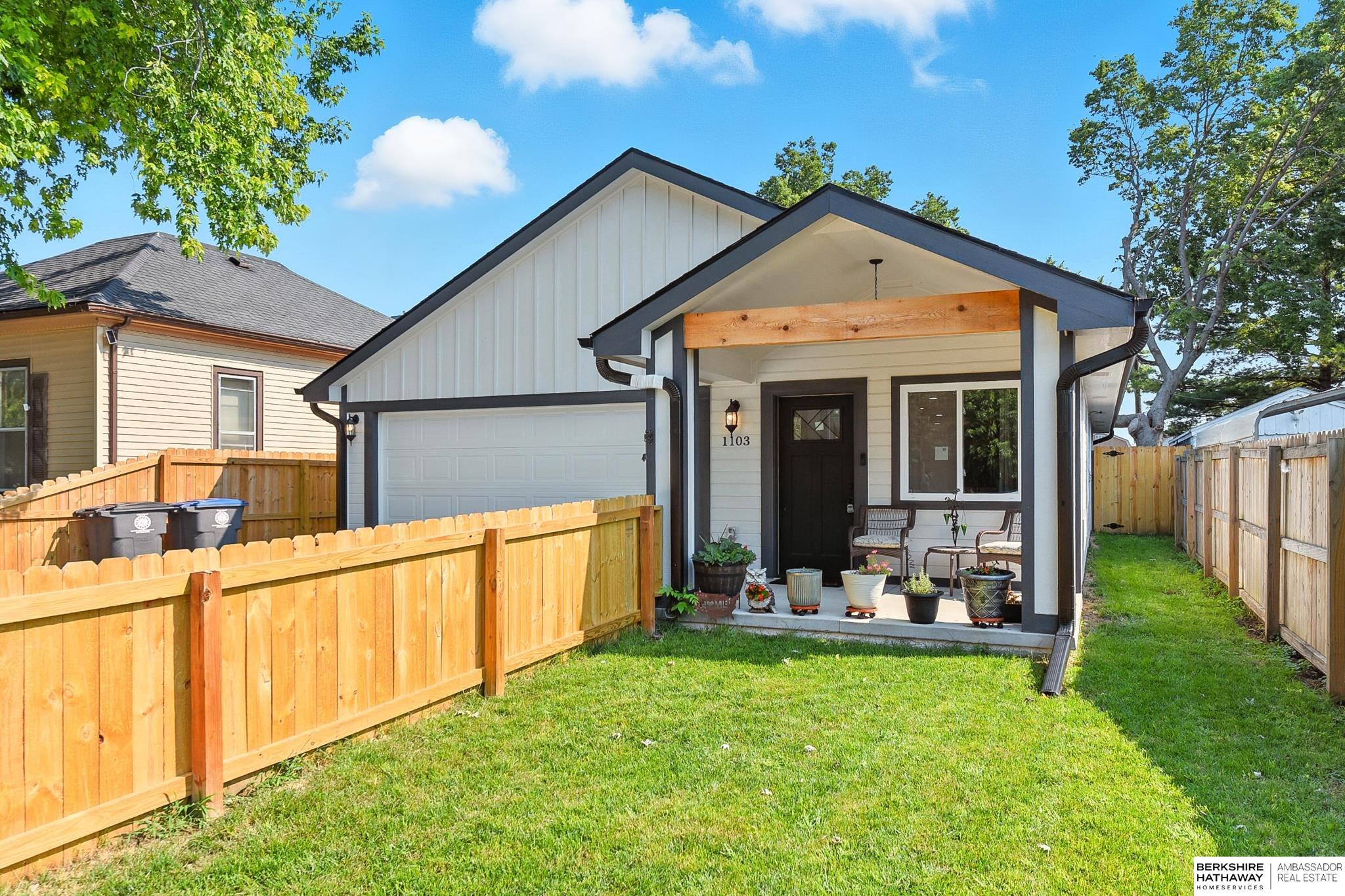 Council Bluffs, Iowa 51501, United States, 3 Bedrooms Bedrooms, ,2 BathroomsBathrooms,Residential,Active,187086