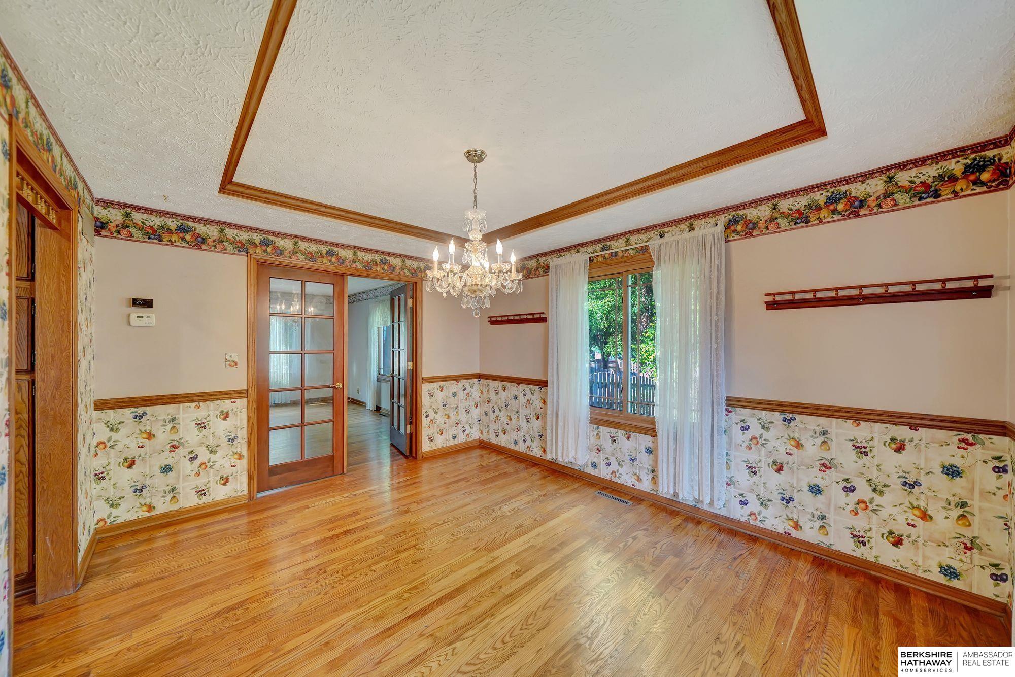 Lincoln, Nebraska 68516, United States, 4 Bedrooms Bedrooms, ,4 BathroomsBathrooms,Residential,Active,224550