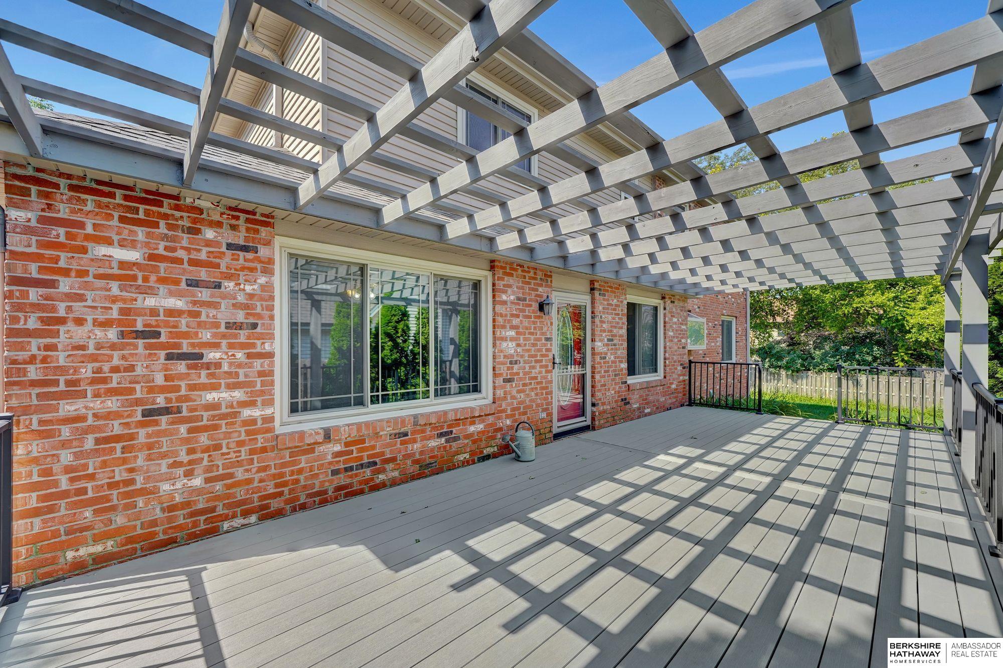 Lincoln, Nebraska 68516, United States, 4 Bedrooms Bedrooms, ,4 BathroomsBathrooms,Residential,Active,224550