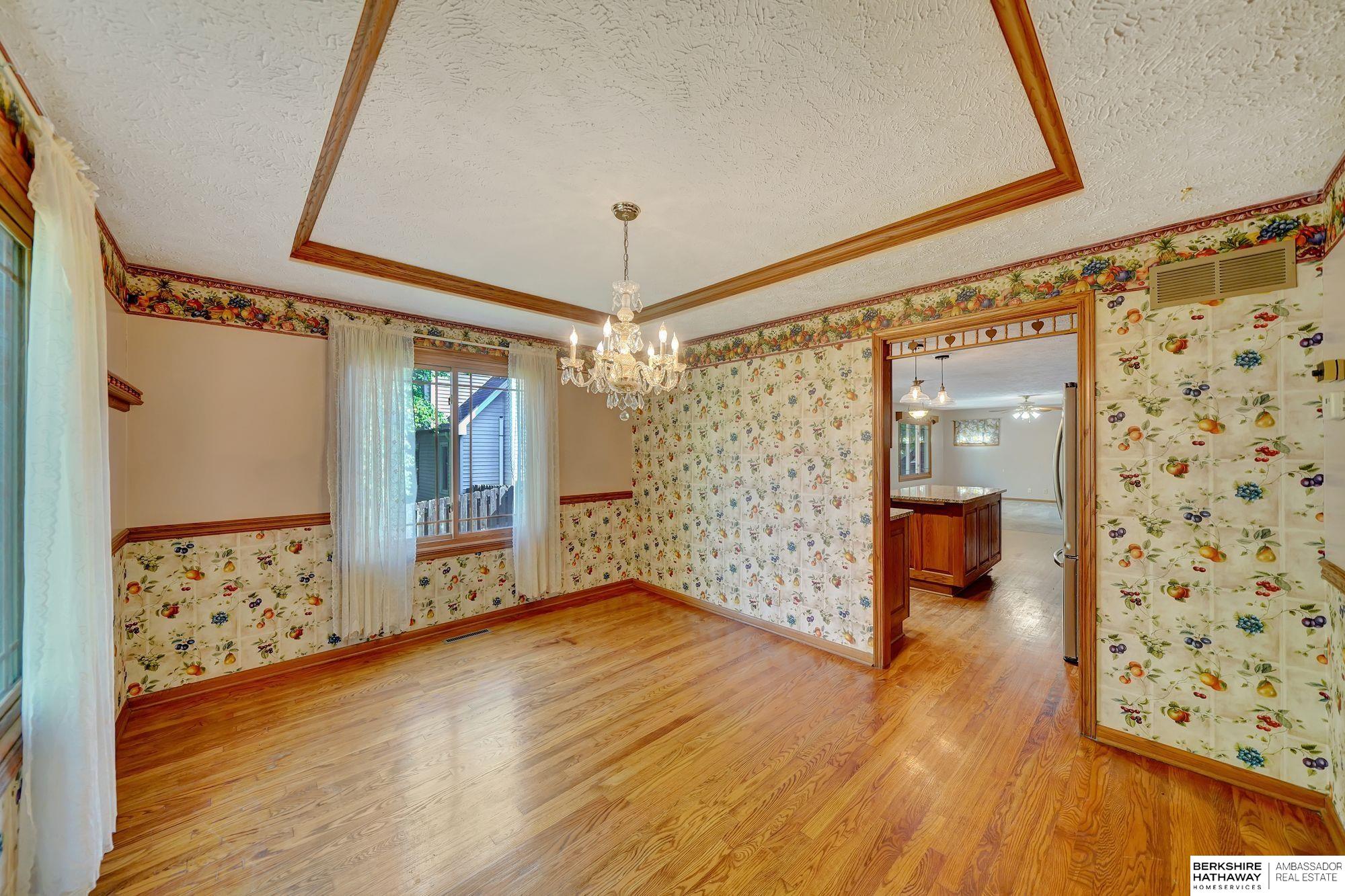 Lincoln, Nebraska 68516, United States, 4 Bedrooms Bedrooms, ,4 BathroomsBathrooms,Residential,Active,224550