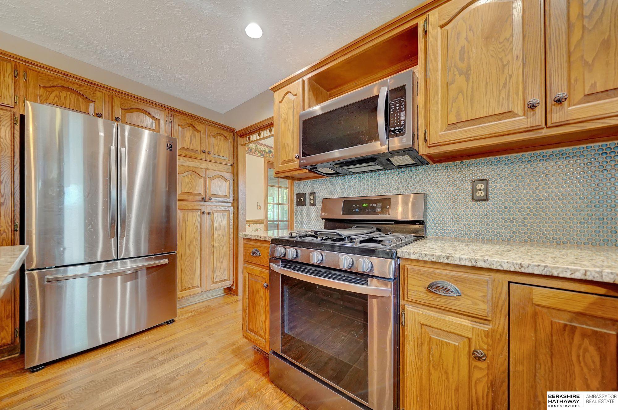 Lincoln, Nebraska 68516, United States, 4 Bedrooms Bedrooms, ,4 BathroomsBathrooms,Residential,Active,224550