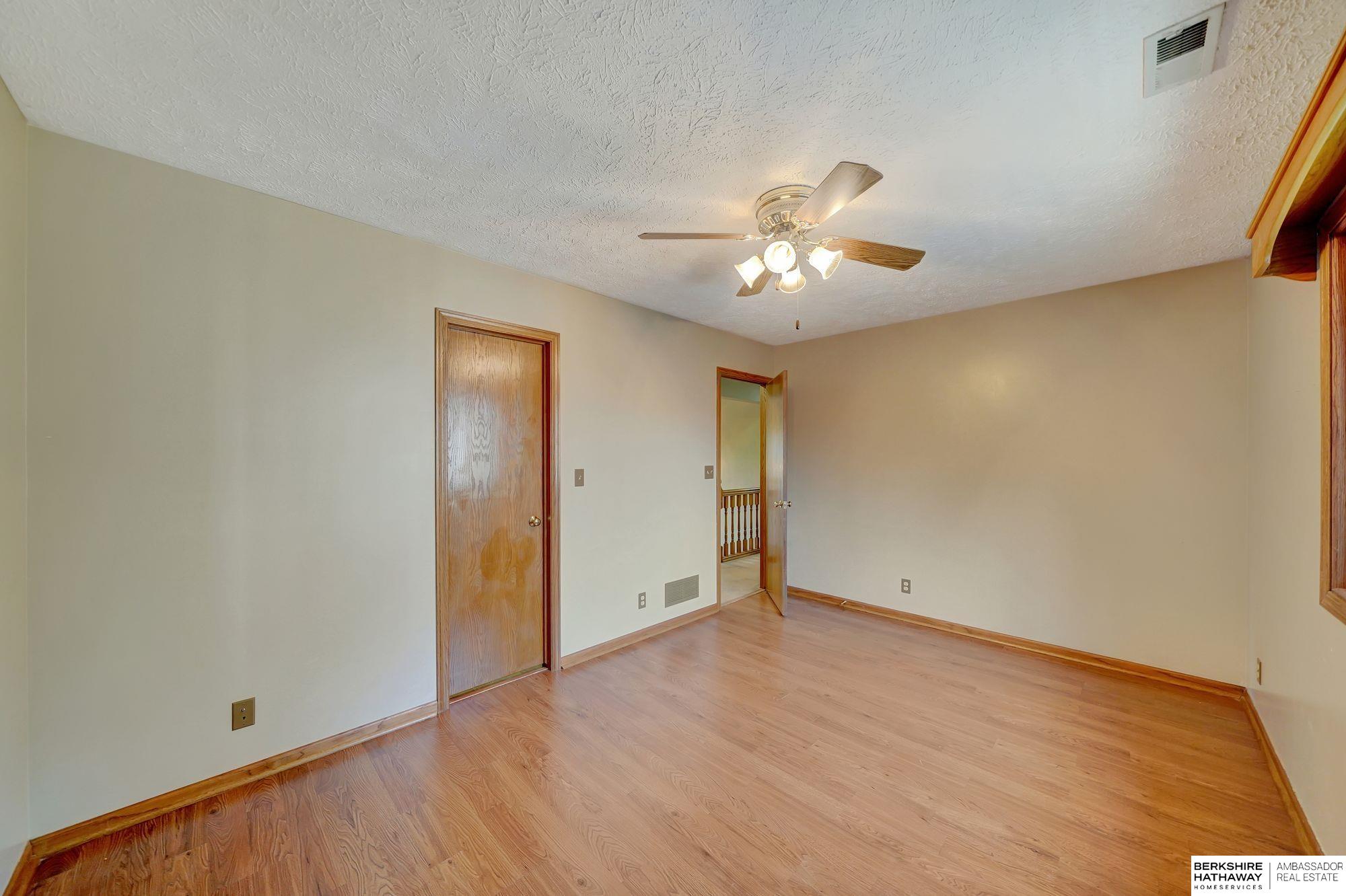 Lincoln, Nebraska 68516, United States, 4 Bedrooms Bedrooms, ,4 BathroomsBathrooms,Residential,Active,224550