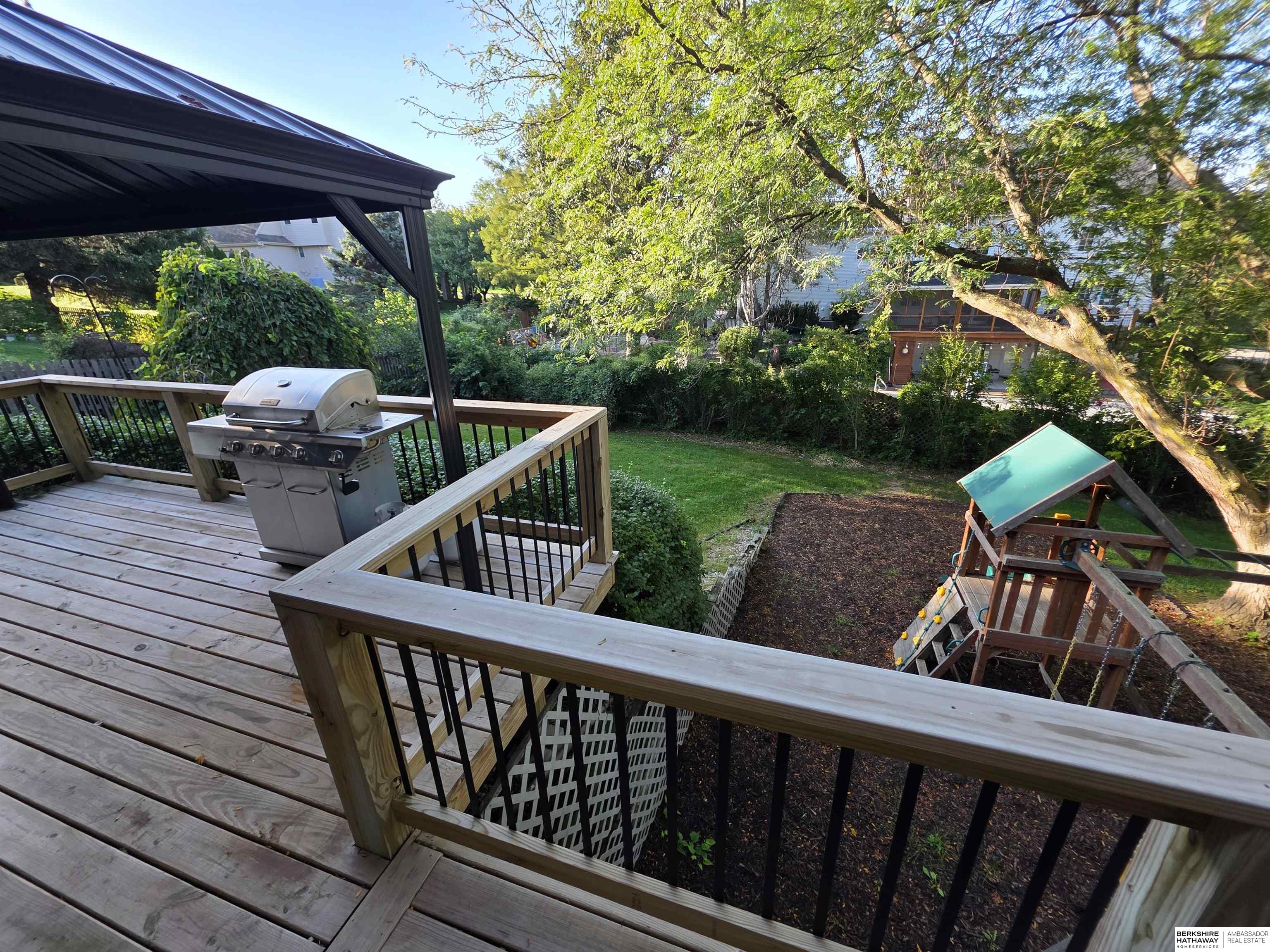 Omaha, Nebraska 68118, United States, 5 Bedrooms Bedrooms, ,3 BathroomsBathrooms,Residential,Active,217366