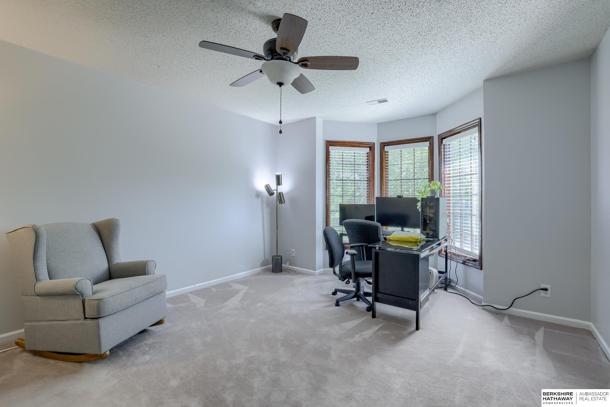 Omaha, Nebraska 68118, United States, 5 Bedrooms Bedrooms, ,3 BathroomsBathrooms,Residential,Active,217366