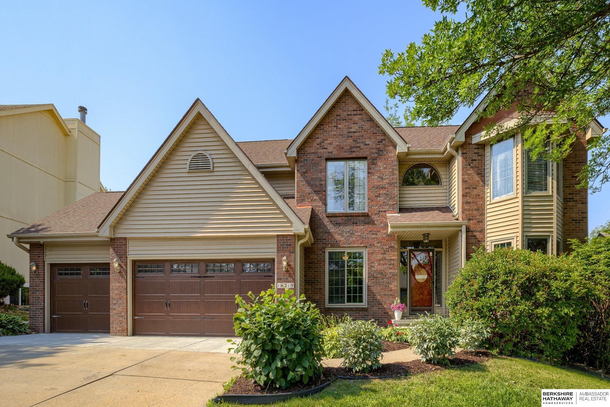 Omaha, Nebraska 68118, United States, 5 Bedrooms Bedrooms, ,3 BathroomsBathrooms,Residential,Active,217366 Omaha, Nebraska 68118, United States, 5 Bedrooms Bedrooms, ,3 BathroomsBathrooms,Residential,Active,217366