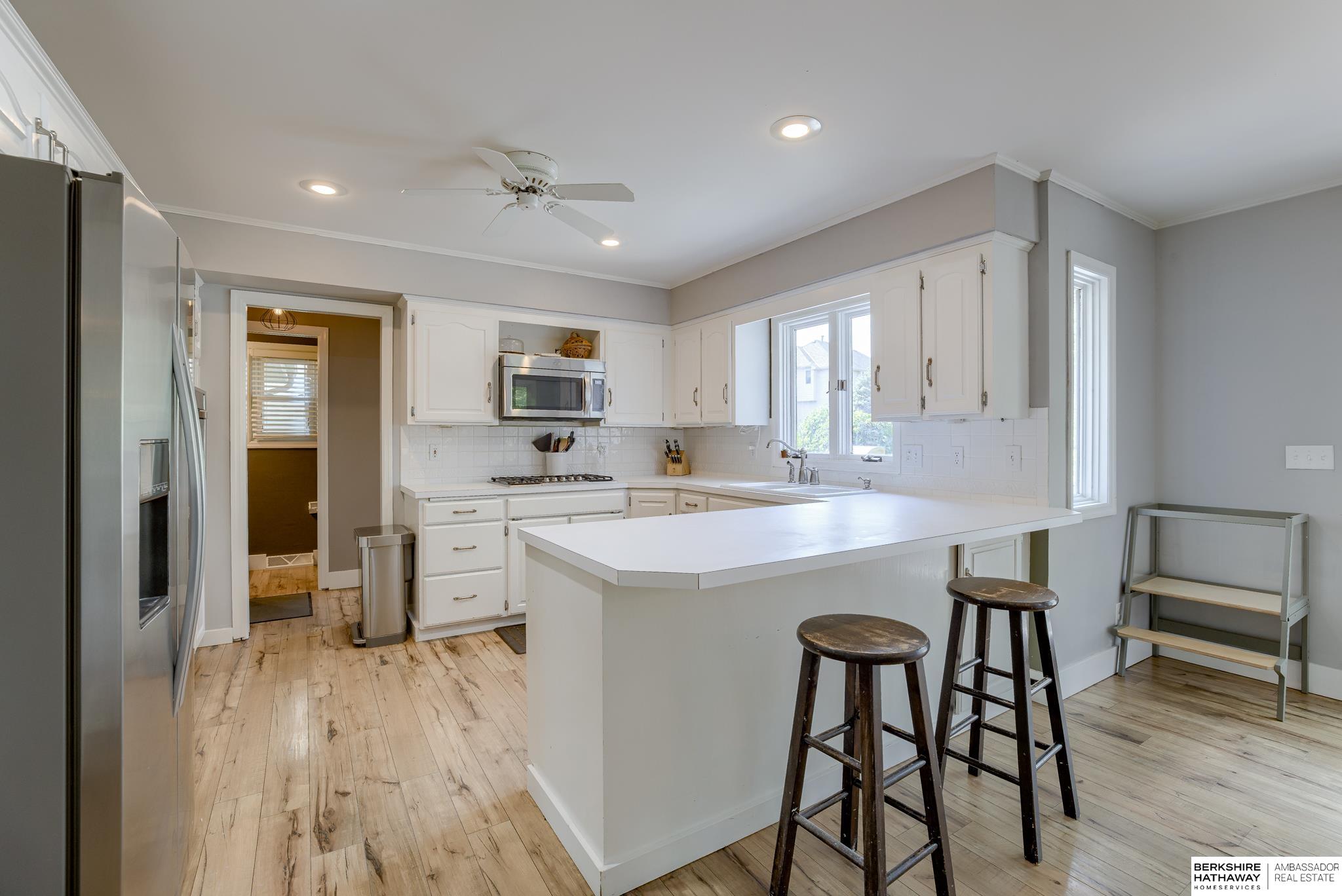 Omaha, Nebraska 68118, United States, 5 Bedrooms Bedrooms, ,3 BathroomsBathrooms,Residential,Active,217366