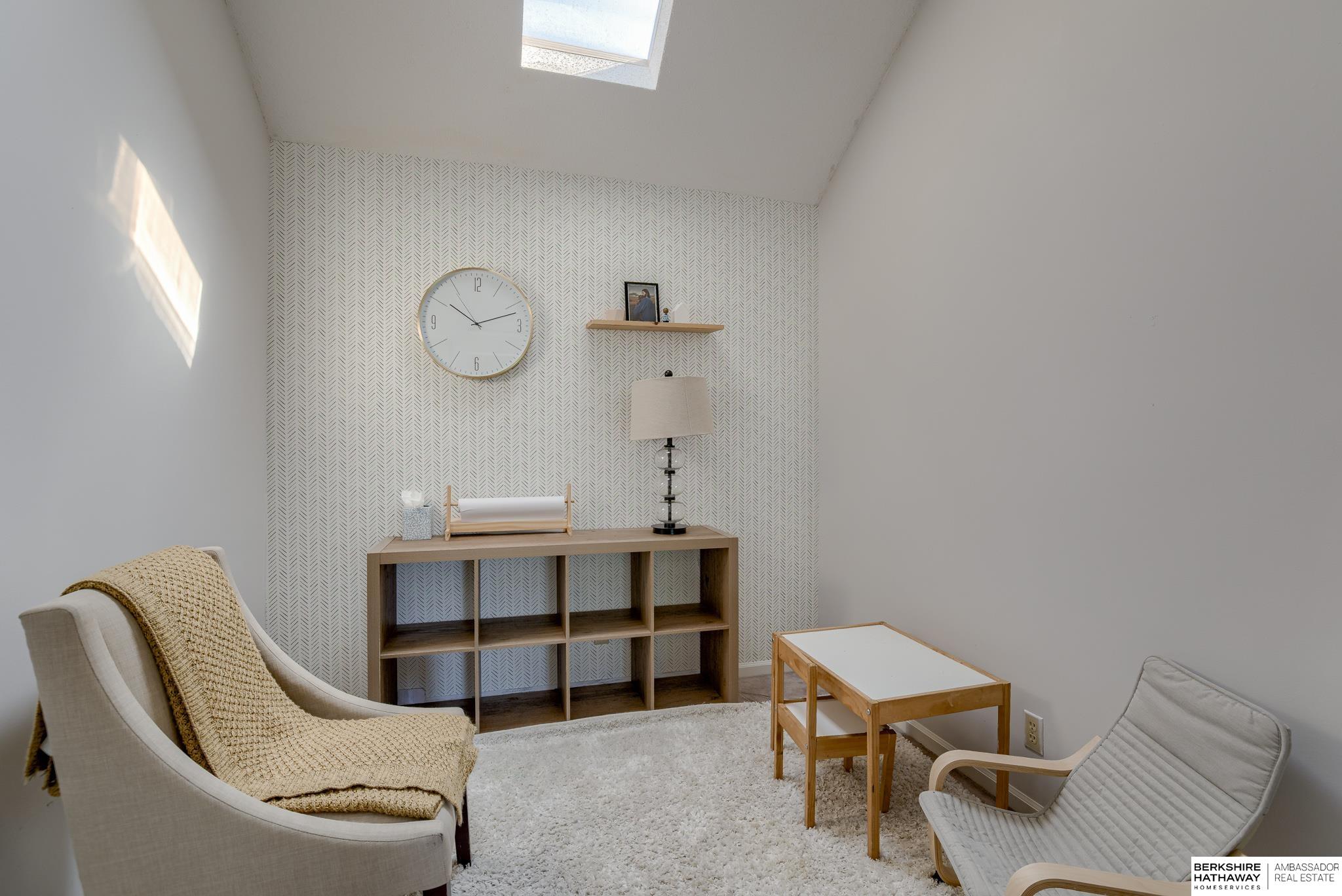 Omaha, Nebraska 68118, United States, 5 Bedrooms Bedrooms, ,3 BathroomsBathrooms,Residential,Active,217366