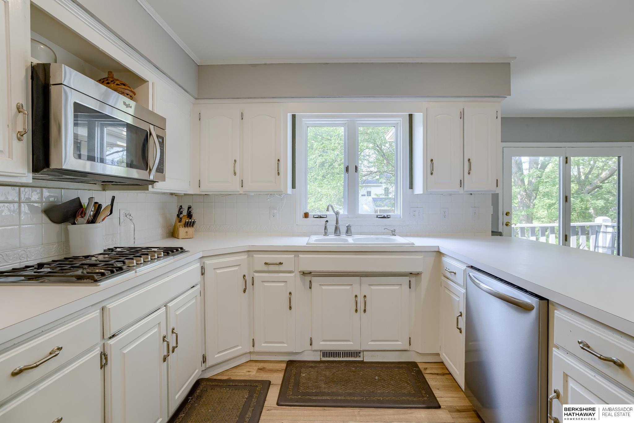 Omaha, Nebraska 68118, United States, 5 Bedrooms Bedrooms, ,3 BathroomsBathrooms,Residential,Active,217366