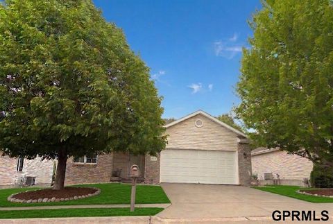 Photo of 5330 Pony Hill Court, Lincoln, NE 68516 (MLS # 22614277)