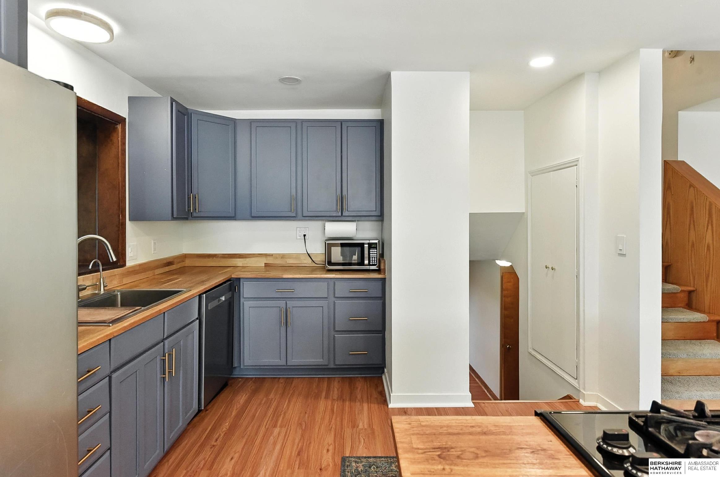 Omaha, Nebraska 68105, United States, 4 Bedrooms Bedrooms, ,3 BathroomsBathrooms,Residential,Active,187297