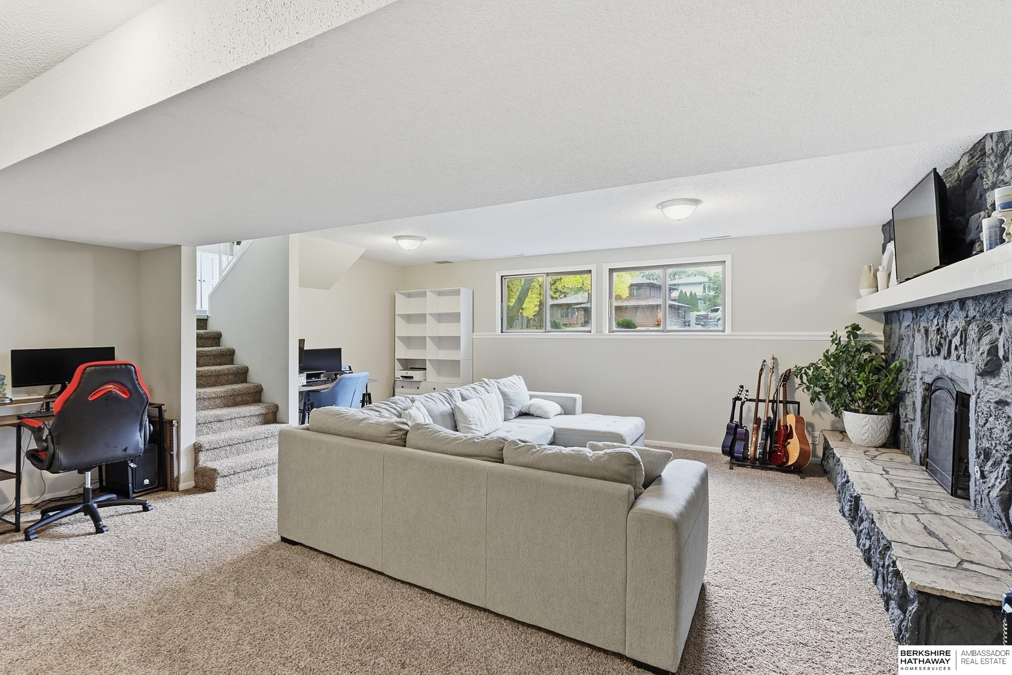 Omaha, Nebraska 68144, United States, 3 Bedrooms Bedrooms, ,2 BathroomsBathrooms,Residential,Active,235702