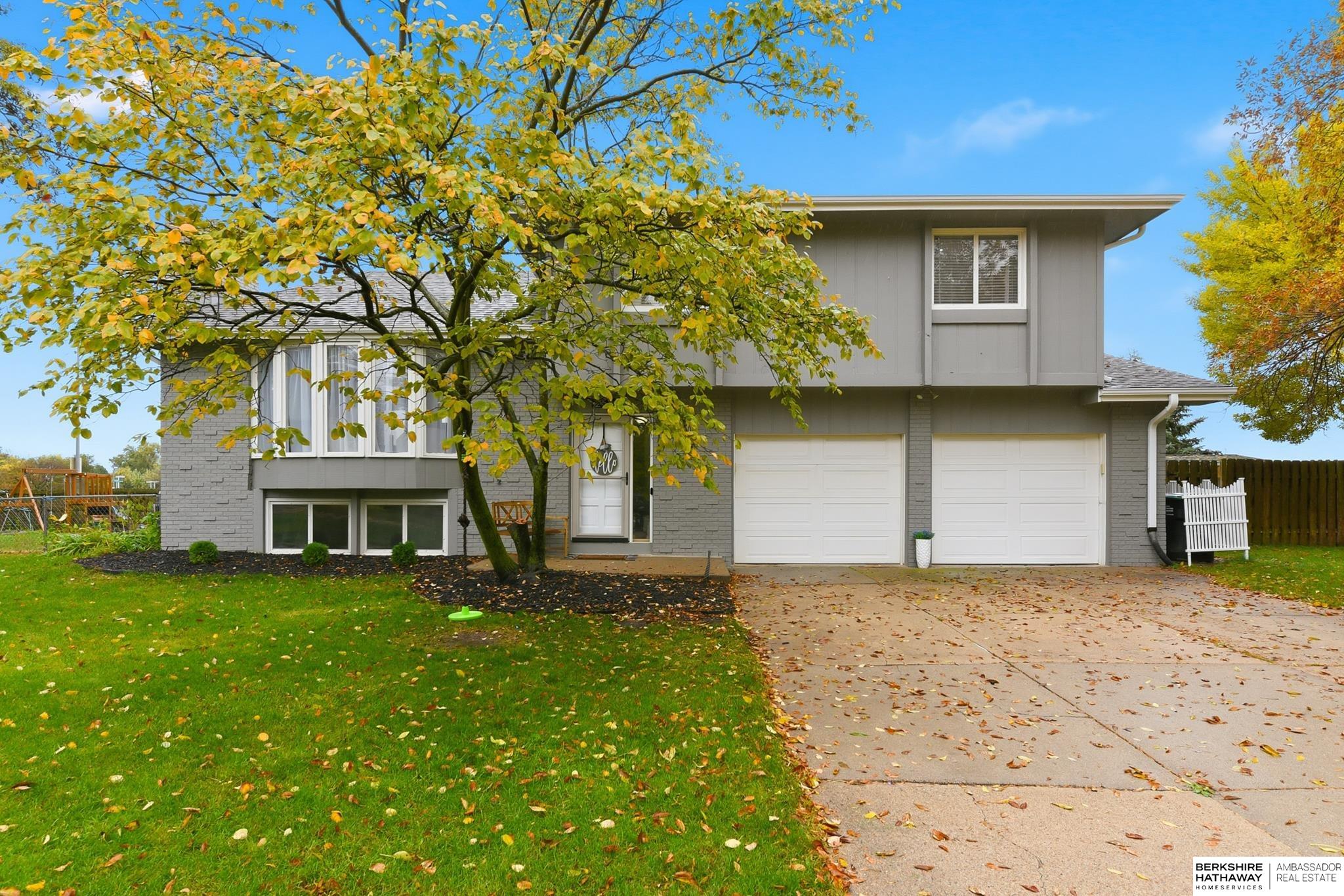 Omaha, Nebraska 68144, United States, 3 Bedrooms Bedrooms, ,2 BathroomsBathrooms,Residential,Active,235702