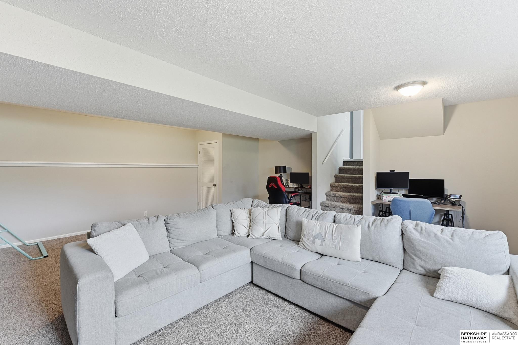 Omaha, Nebraska 68144, United States, 3 Bedrooms Bedrooms, ,2 BathroomsBathrooms,Residential,Active,235702