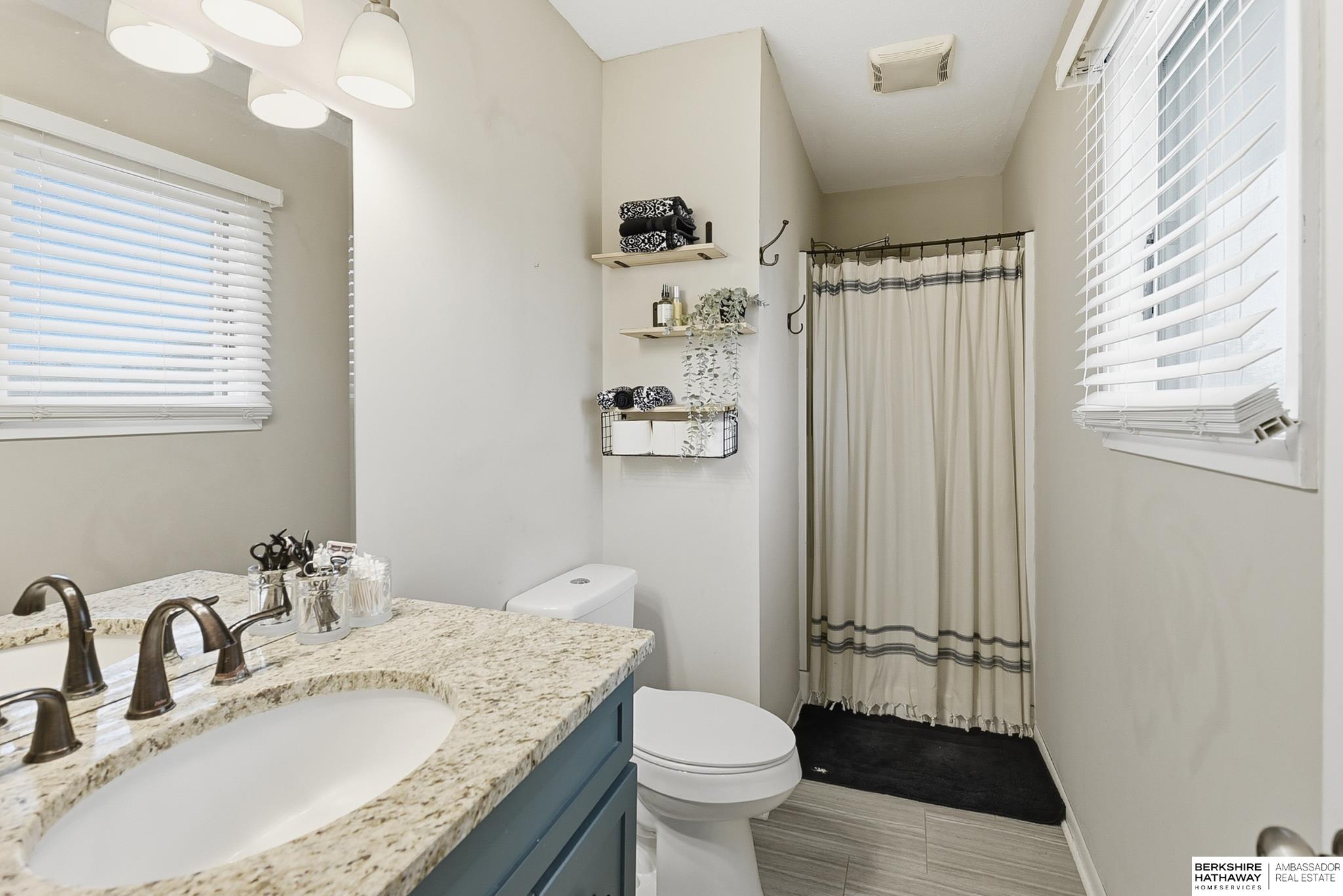 Omaha, Nebraska 68144, United States, 3 Bedrooms Bedrooms, ,2 BathroomsBathrooms,Residential,Active,235702