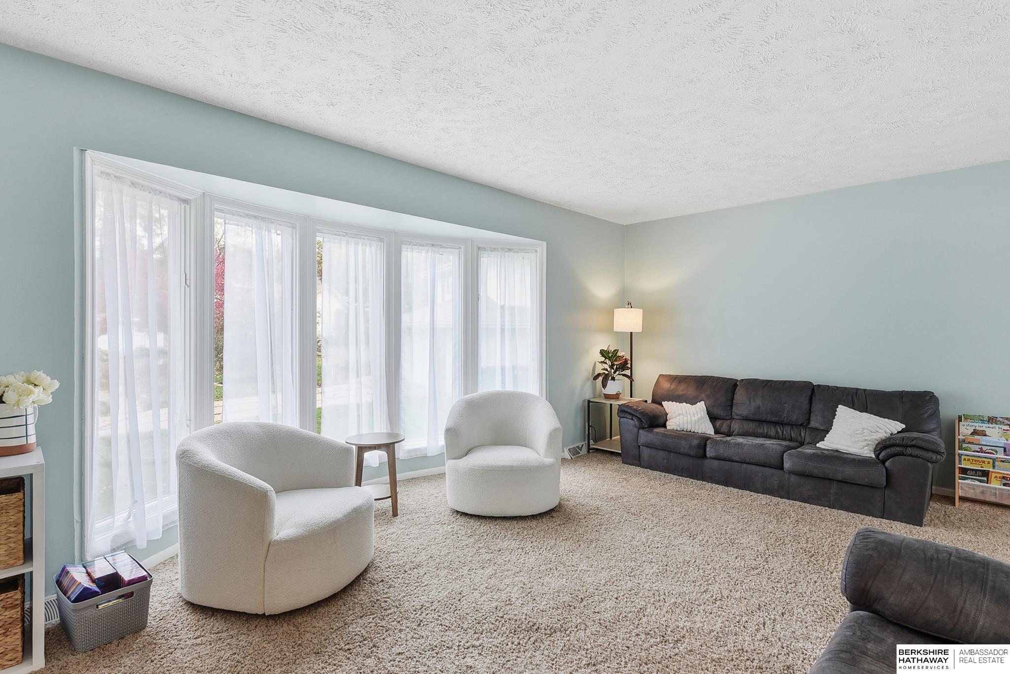 Omaha, Nebraska 68144, United States, 3 Bedrooms Bedrooms, ,2 BathroomsBathrooms,Residential,Active,235702