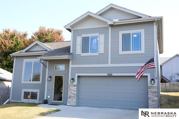 8414 BAKER ST, OMAHA, NE 68122 - Image ab28bd0a6dae9ccdd866c1f209e3db31/3208652976