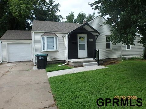 Photo of 5627 Northwest Drive, Omaha, NE 68104 (MLS # 22522833)