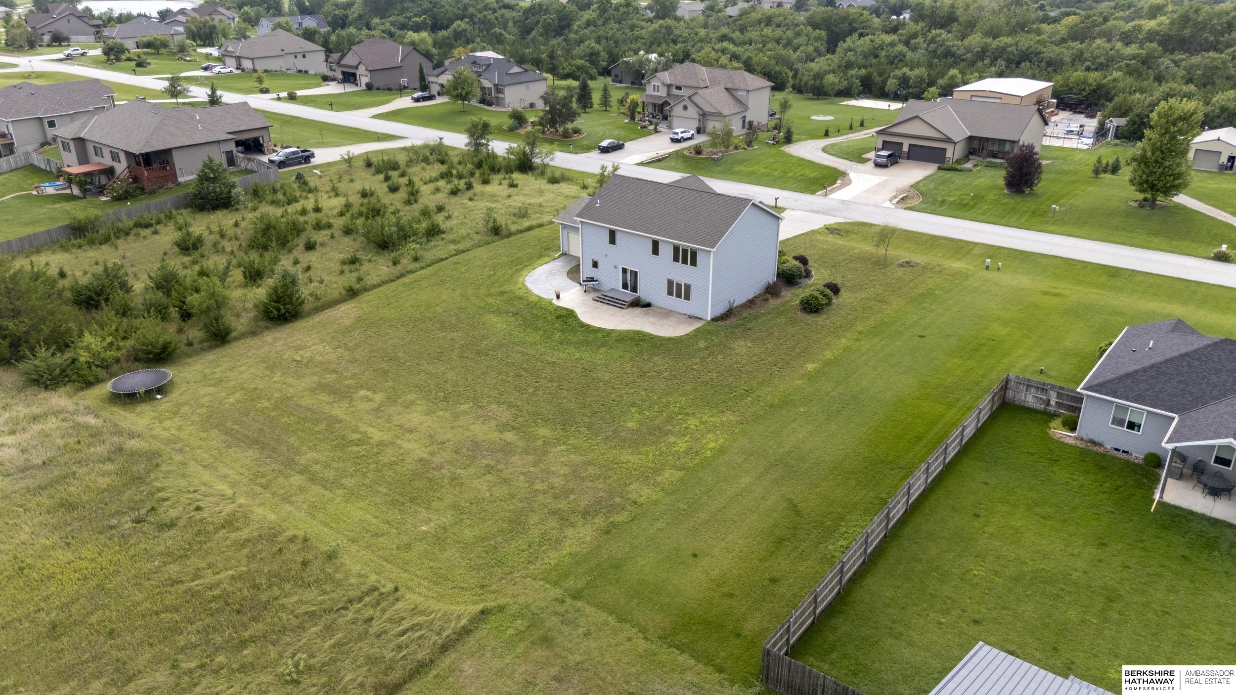 Lincoln, Nebraska 68532, United States, 4 Bedrooms Bedrooms, ,4 BathroomsBathrooms,Residential,Pending,202847