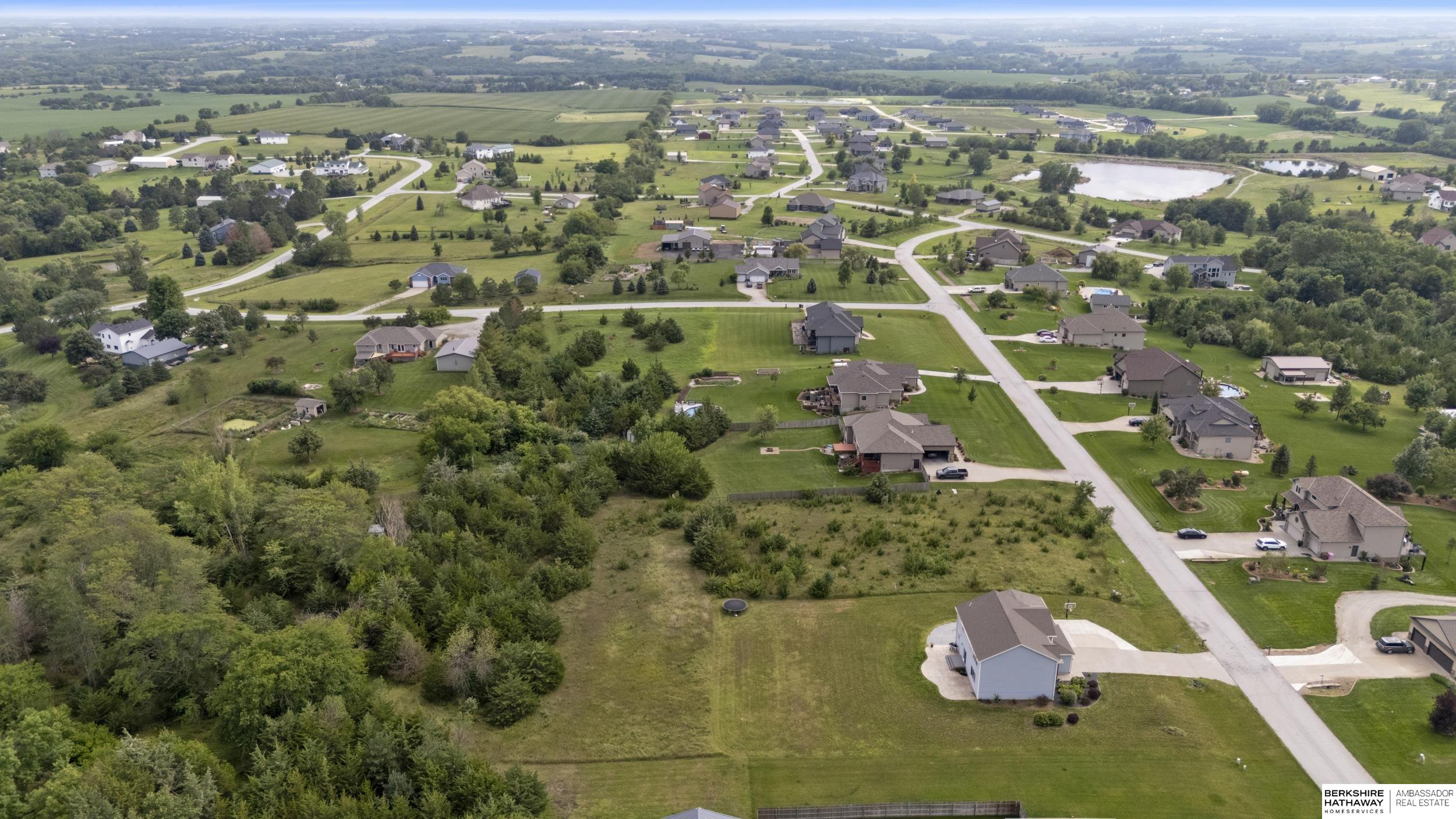 Lincoln, Nebraska 68532, United States, 4 Bedrooms Bedrooms, ,4 BathroomsBathrooms,Residential,Pending,202847