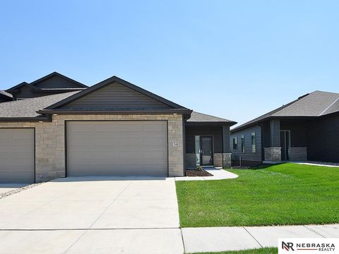 Photo of 248 Half Moon Drive, Lincoln, NE 68527 (MLS # 22601725)