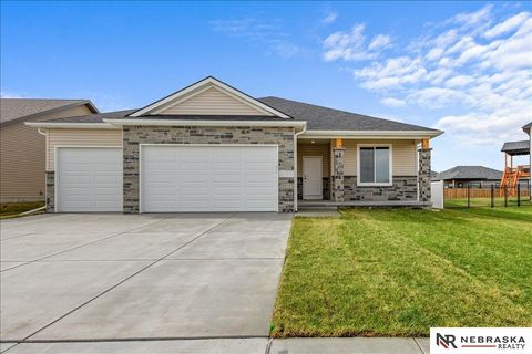Photo of 7821 Ephraem Lane, Lincoln, NE 68516 (MLS # 22619444)