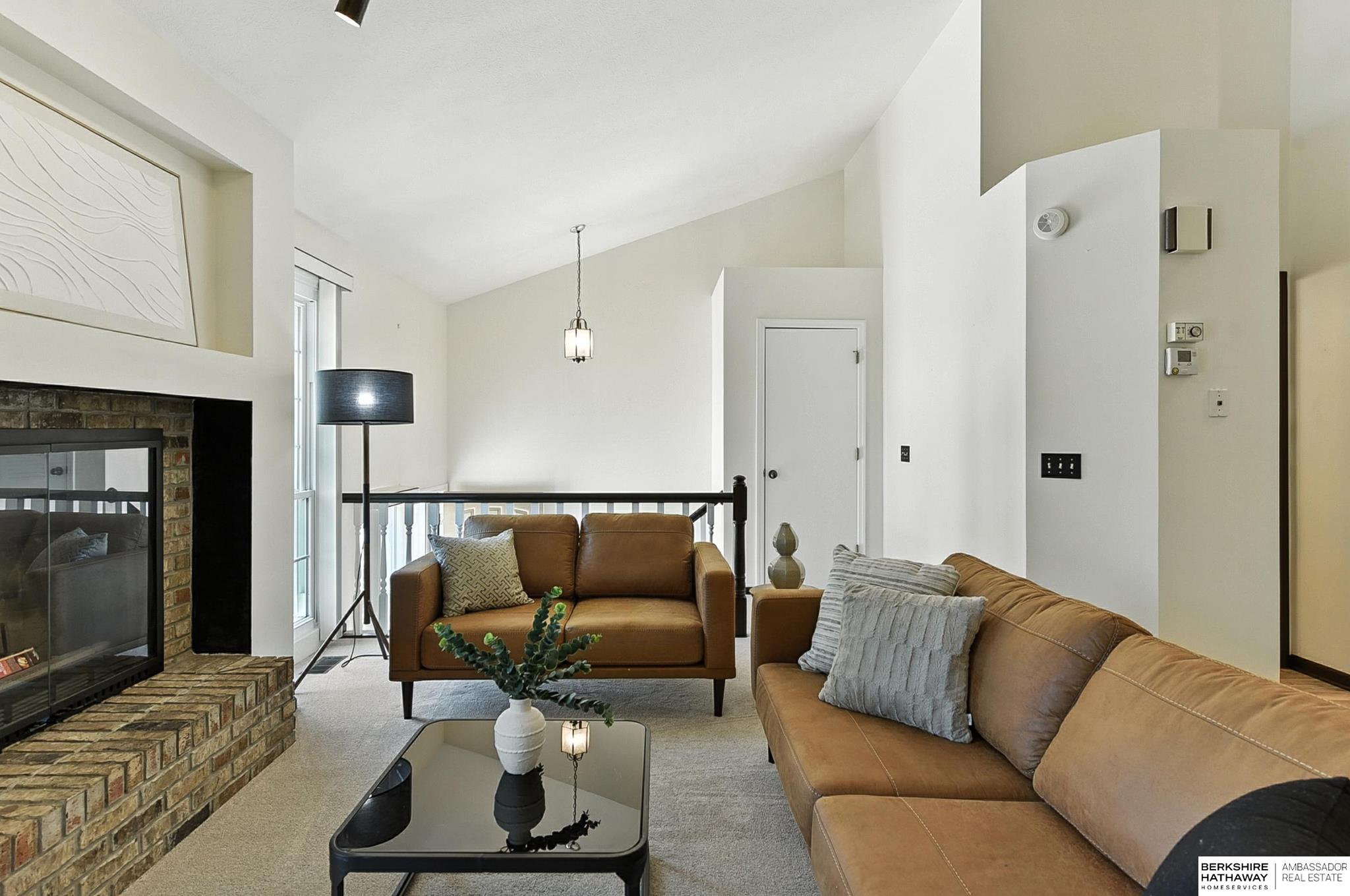 Omaha, Nebraska 68106, United States, 3 Bedrooms Bedrooms, ,2 BathroomsBathrooms,Residential,Pending,156138