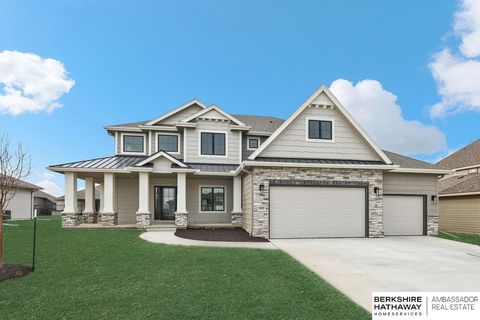 Photo of 12620 S 78th Avenue, Papillion, NE 68046 (MLS # 22600933)